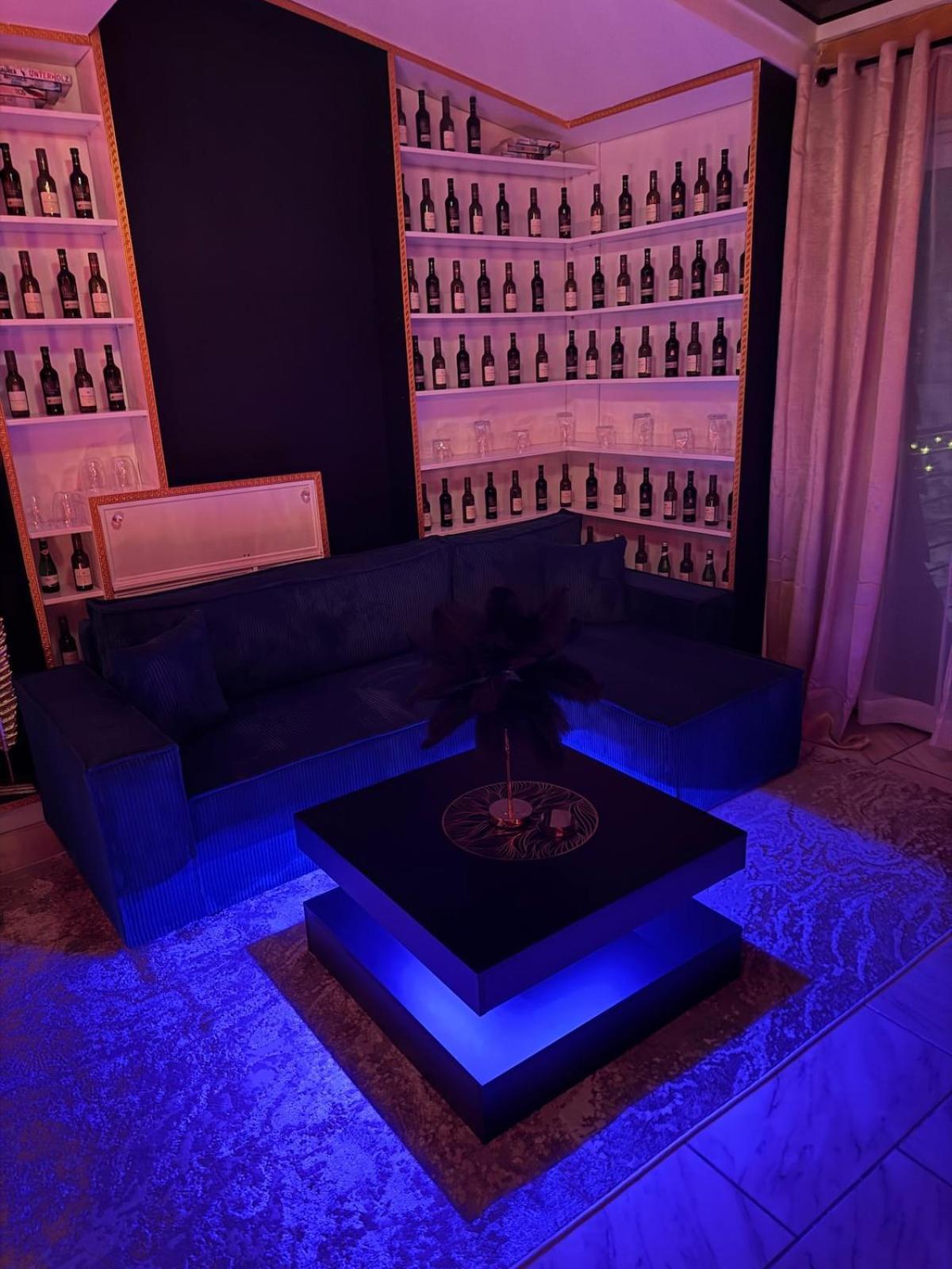 Starlight Apartment *